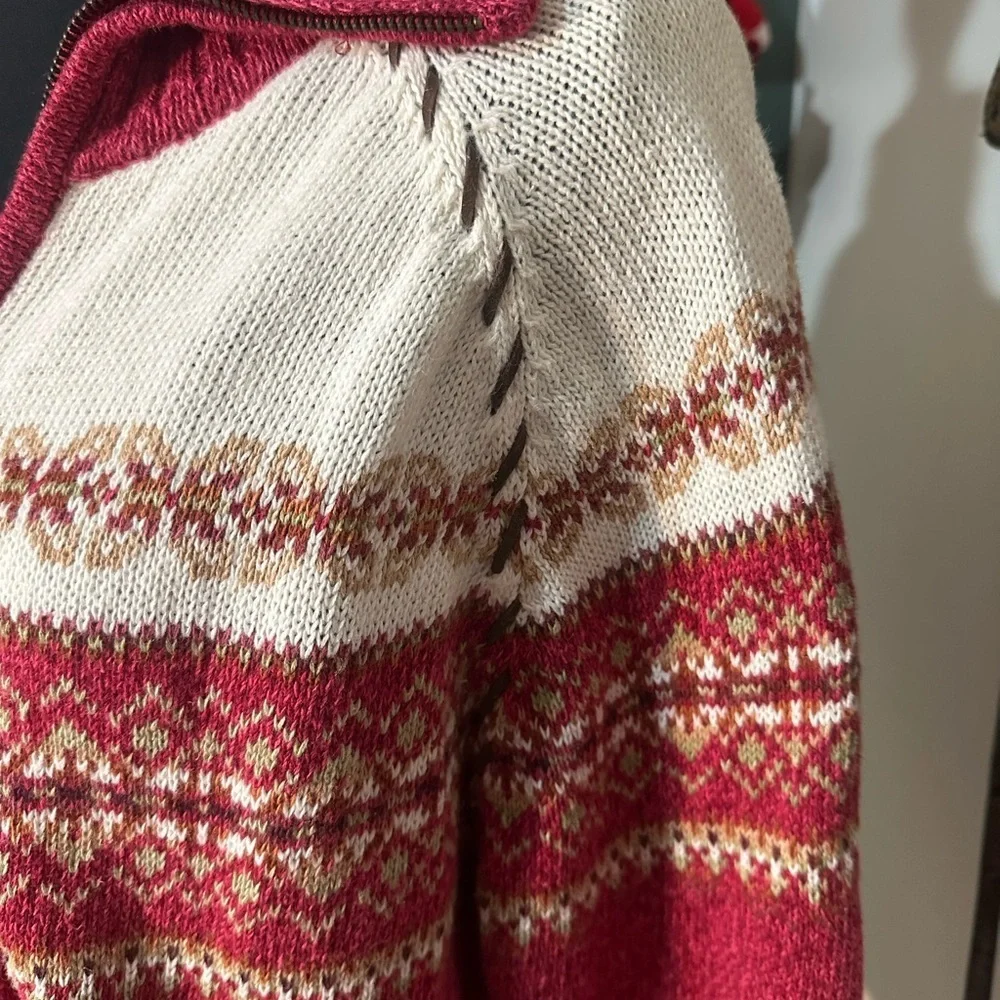 Vintage Tiara International Red and White Knit Zip-Up Sweater Size L